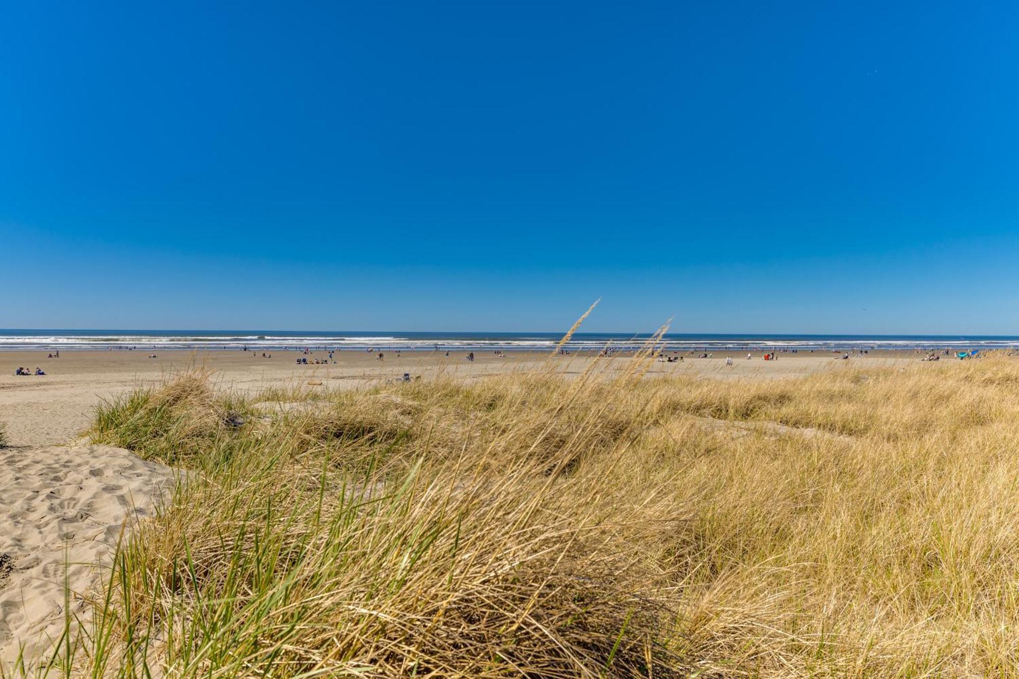 Sand & Sea: Pacific View Seaside Bagian luar foto